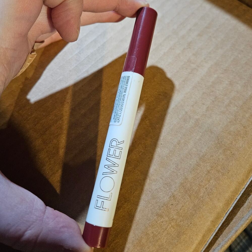 Flower Beauty Scribble Stick Razzle Berry #30